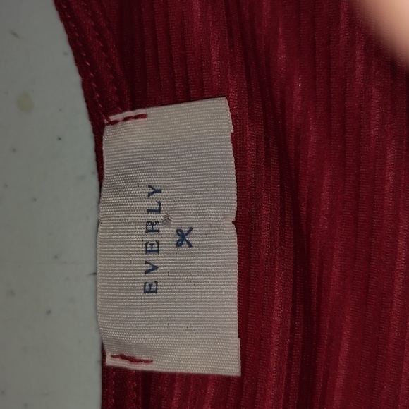 Anthropologies everly red sleeveless shirt  size medium - Picture 3 of 7